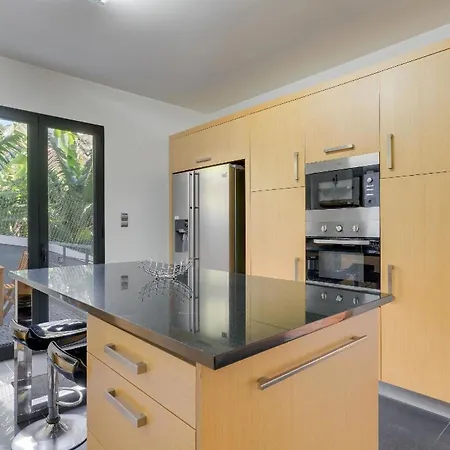 Ferienhaus Fuer 6 Personen Ca 248 Qm In Cmara De Lobos, Madeira Suedkueste Von Madeira בית נופש Câmara de Lobos