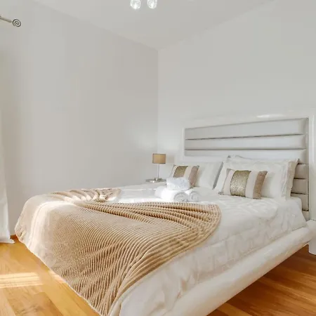 Ferienhaus Fuer 6 Personen Ca 248 Qm In Cmara De Lobos, Madeira Suedkueste Von Madeira בית נופש