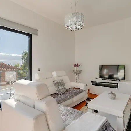 בית נופש Ferienhaus Fuer 6 Personen Ca 248 Qm In Cmara De Lobos, Madeira Suedkueste Von Madeira *